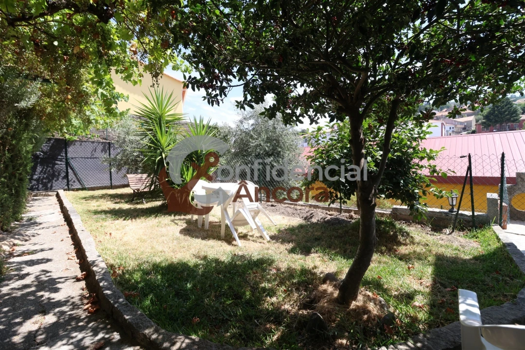 Moradia T0 para Venda em Gouveia (São Pedro e São Julião) Foto 2
