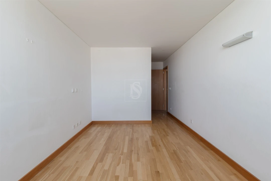 Apartamento T2 para Venda em Parque das Nações Foto 18