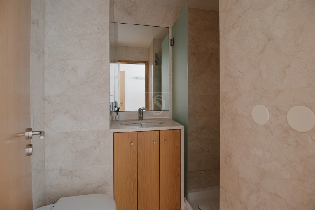 Apartamento T2 para Venda em Parque das Nações Foto 12