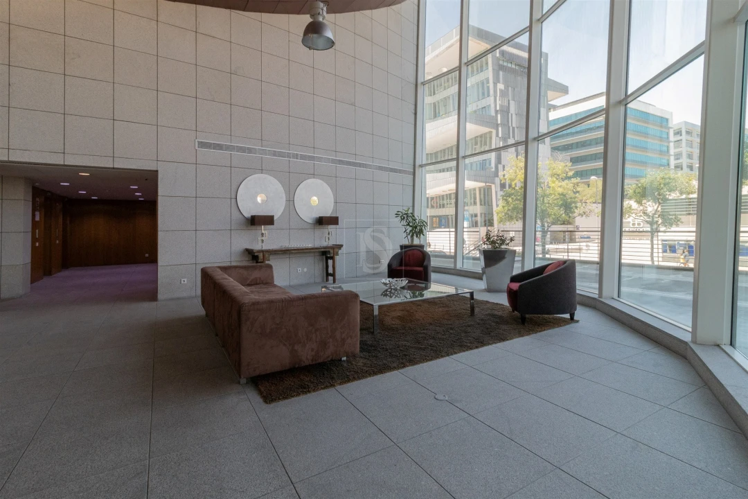 Apartamento T2 para Venda em Parque das Nações Foto 21