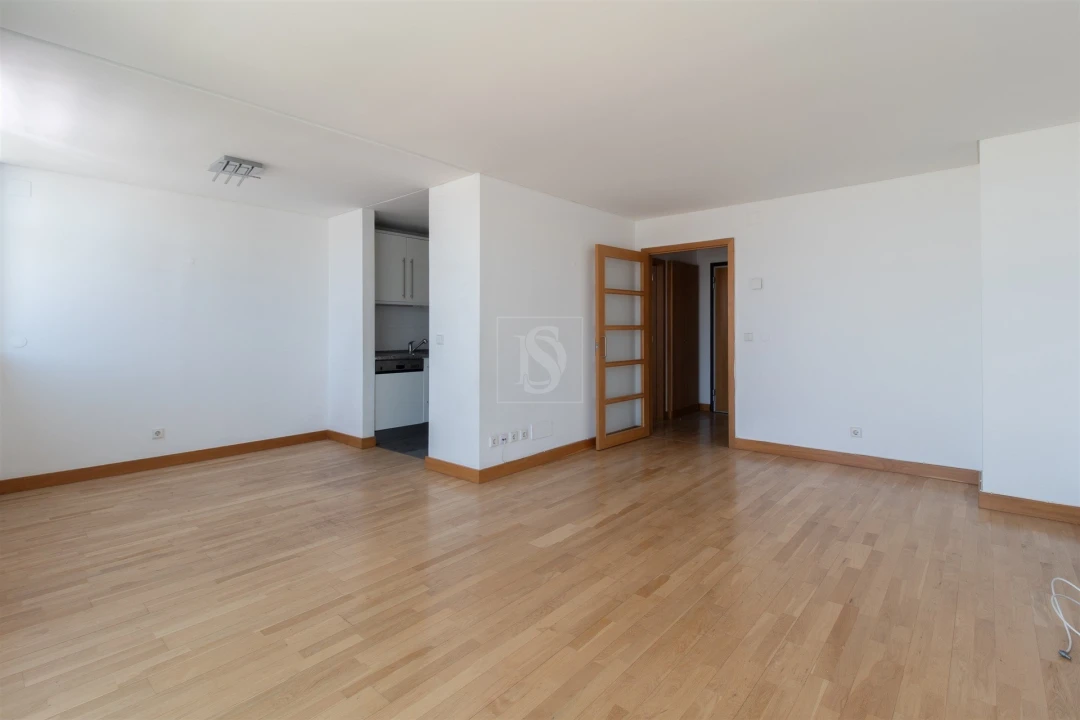 Apartamento T2 para Venda em Parque das Nações Foto 3