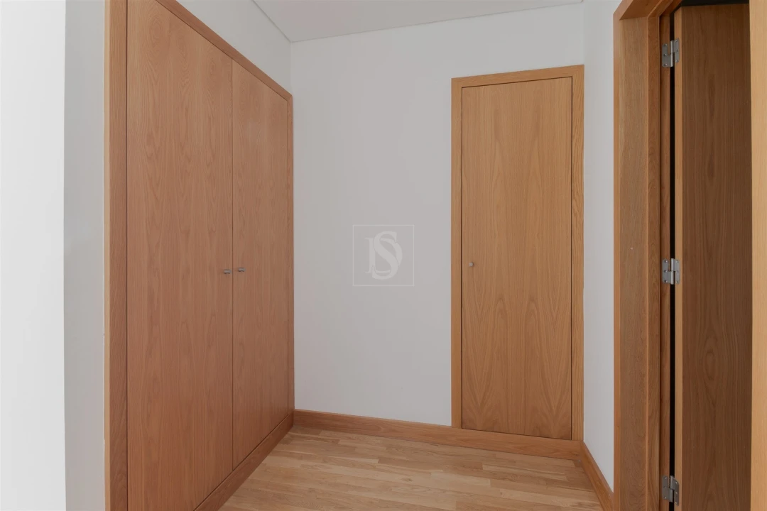 Apartamento T2 para Venda em Parque das Nações Foto 11
