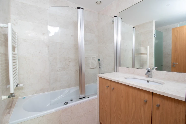Apartamento T2 para Venda em Parque das Nações Foto 14