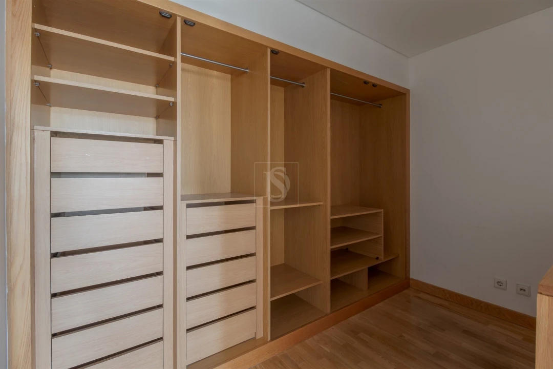 Apartamento T2 para Venda em Parque das Nações Foto 13