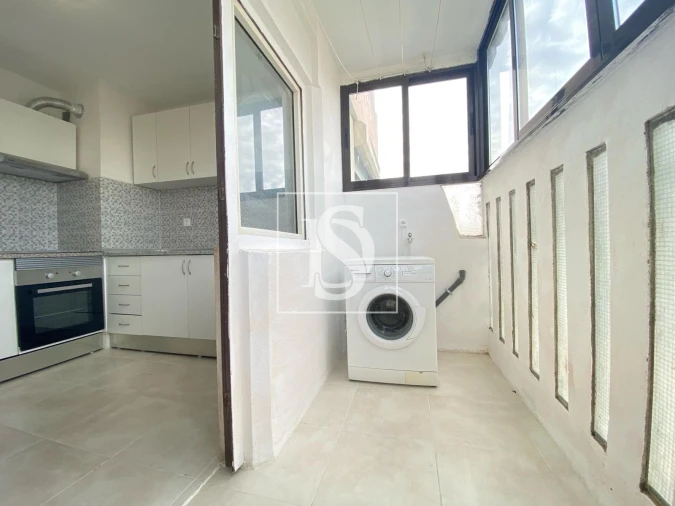Apartamento T2 para Arrendamento em Santo Antonio da Charneca Foto 10