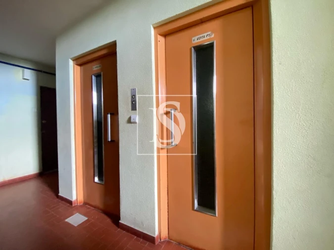 Apartamento T2 para Arrendamento em Santo Antonio da Charneca Foto 11