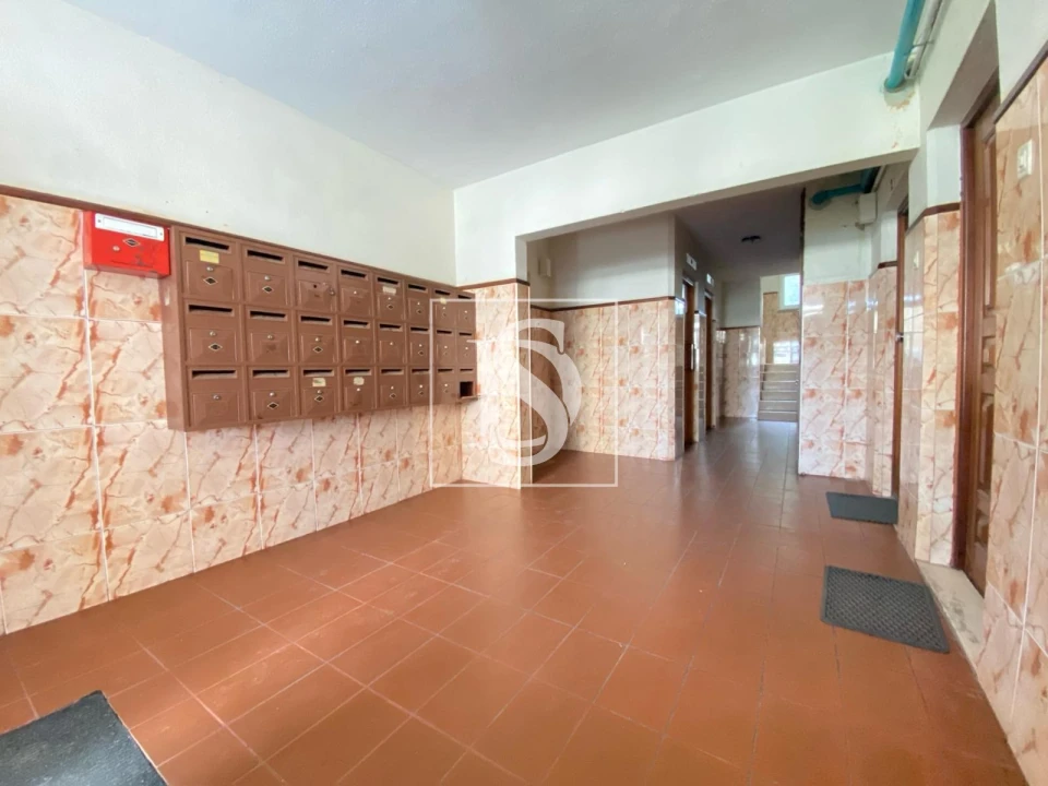Apartamento T2 para Arrendamento em Santo Antonio da Charneca Foto 13