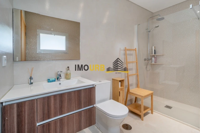 Moradia T4 para Venda em Parceiros e Azoia Foto 10