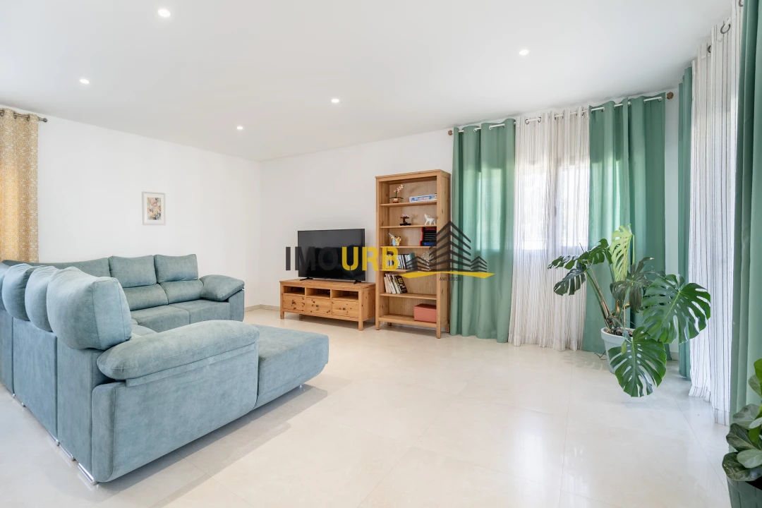 Moradia T4 para Venda em Parceiros e Azoia Foto 18
