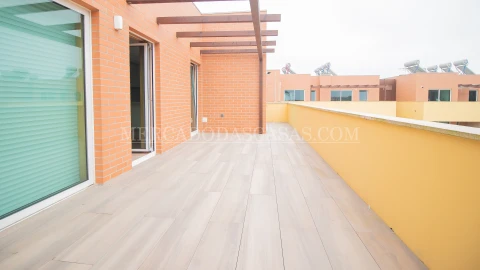 Apartamento T3 para Venda em Ovar, São João, Arada e São Vicente de Pereira Jusã