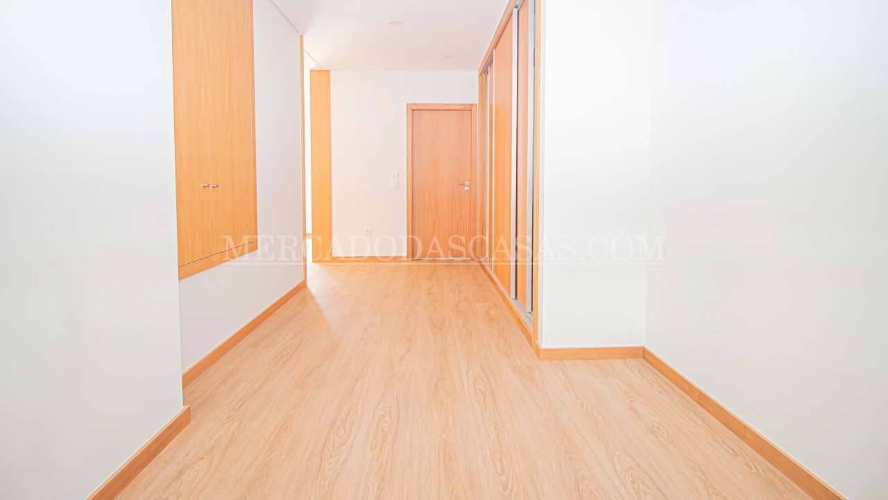 Apartamento T3 para Venda em Ovar, São João, Arada e São Vicente de Pereira Jusã Foto 9