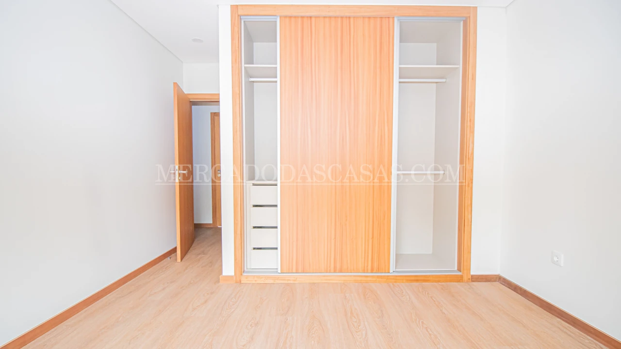 Apartamento T3 para Venda em Ovar, São João, Arada e São Vicente de Pereira Jusã Foto 11