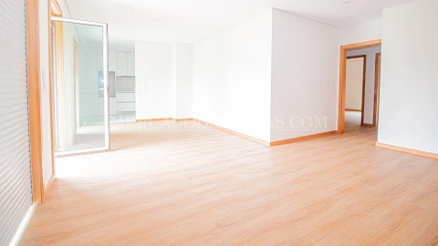 Apartamento T3 para Venda em Ovar, São João, Arada e São Vicente de Pereira Jusã