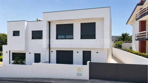 Moradia T3 para Venda em Canidelo