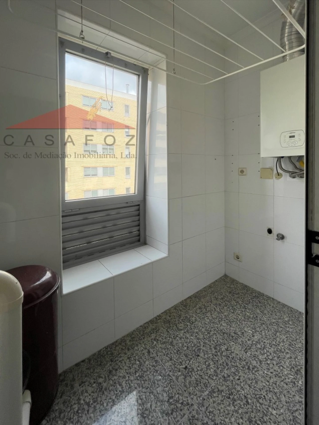 Apartamento T1 para Arrendamento em Ramalde Foto 12