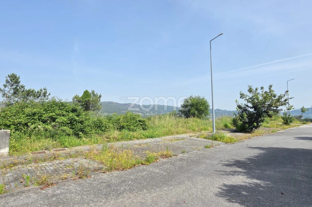 Moradia T3 para Venda em Lanhas Foto 5