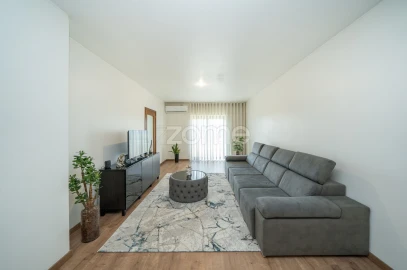 Apartamento T3 para Venda em Esmeriz e Cabeçudos