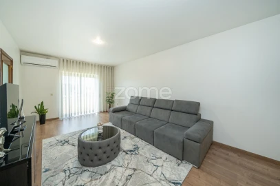 Apartamento T3 para Venda em Esmeriz e Cabeçudos