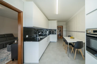 Apartamento T3 para Venda em Esmeriz e Cabeçudos