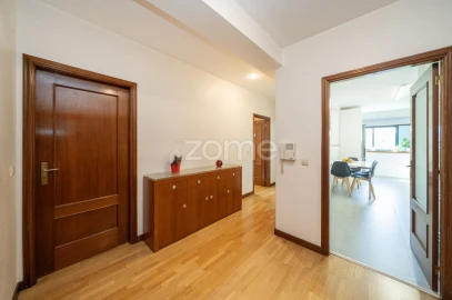 Apartamento T3 para Venda em Esmeriz e Cabeçudos