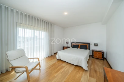 Apartamento T3 para Venda em Esmeriz e Cabeçudos
