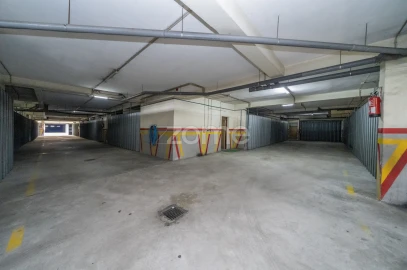Apartamento T3 para Venda em Esmeriz e Cabeçudos