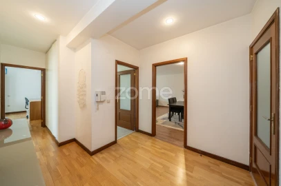 Apartamento T3 para Venda em Esmeriz e Cabeçudos