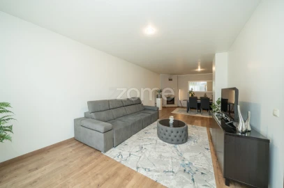 Apartamento T3 para Venda em Esmeriz e Cabeçudos