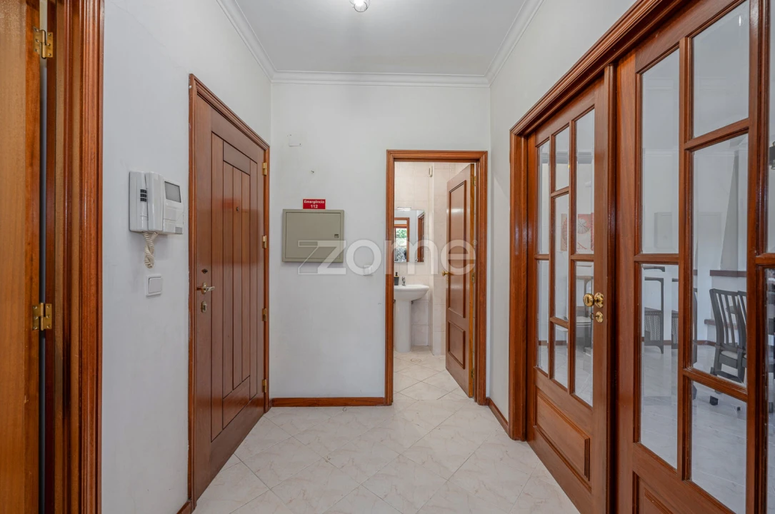 Apartamento T2 para Venda em Oliveira do Douro Foto 6