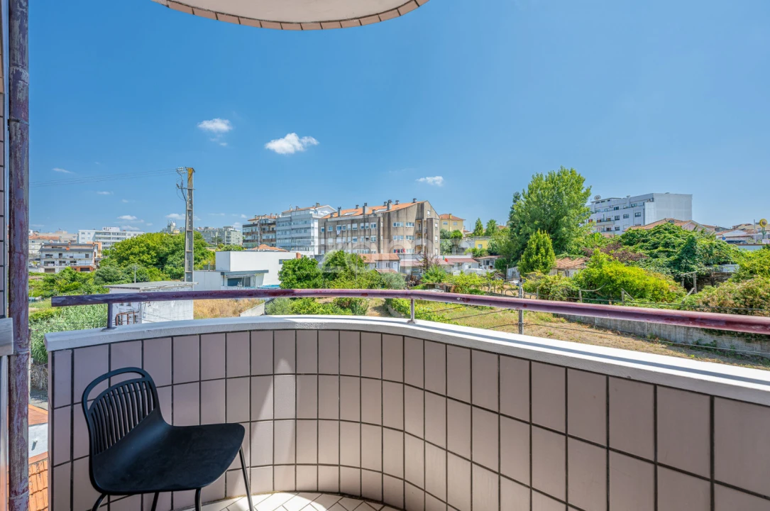 Apartamento T2 para Venda em Oliveira do Douro Foto 10