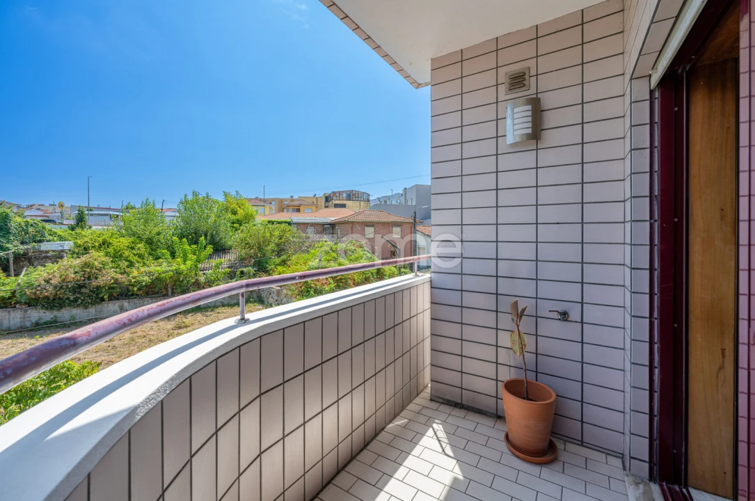 Apartamento T2 para Venda em Oliveira do Douro Foto 11