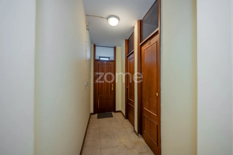 Apartamento T1 para Venda em Cedofeita, Santo Ildefonso, Sé, Miragaia, São Nicolau e Vitória Foto 28