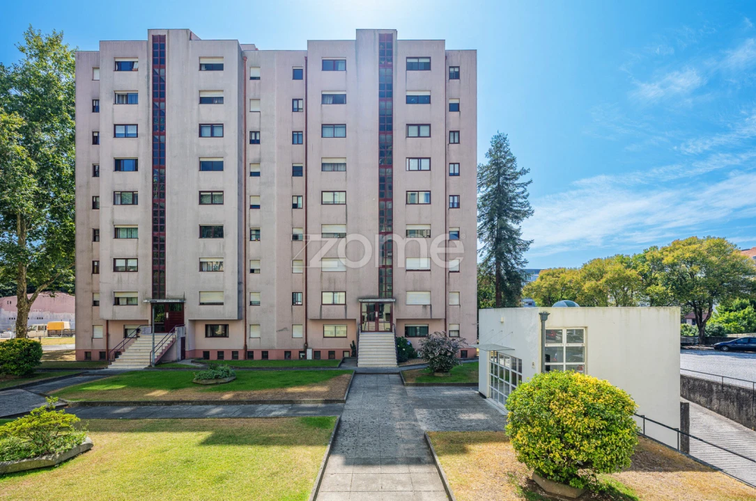 Apartamento T1 para Venda em Cedofeita, Santo Ildefonso, Sé, Miragaia, São Nicolau e Vitória Foto 1