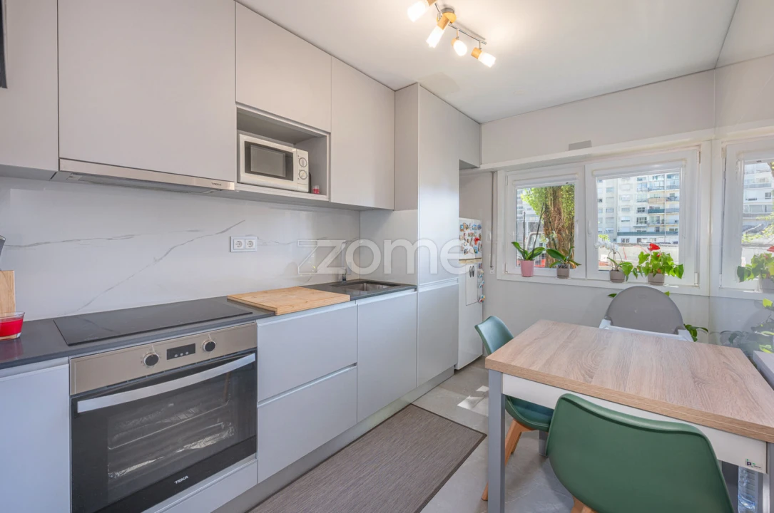 Apartamento T1 para Venda em Cedofeita, Santo Ildefonso, Sé, Miragaia, São Nicolau e Vitória Foto 11