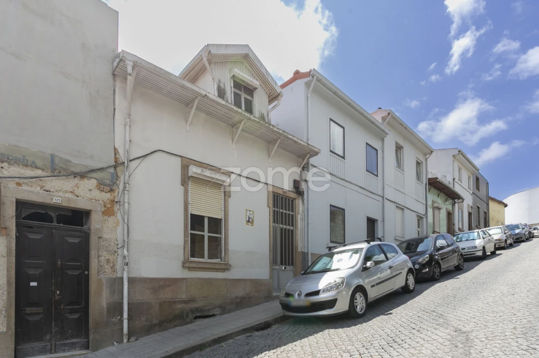 Moradia T3 para Venda em Cedofeita, Santo Ildefonso, Sé, Miragaia, São Nicolau e Vitória Foto 2