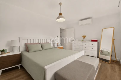 Apartamento T4 para Venda em Queluz e Belas