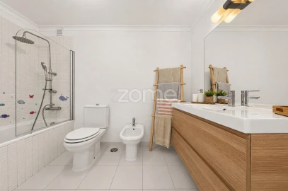 Apartamento T4 para Venda em Queluz e Belas