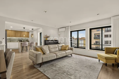 Apartamento T4 para Venda em Queluz e Belas