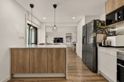 Apartamento T4 para Venda em Queluz e Belas