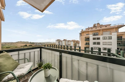 Apartamento T4 para Venda em Queluz e Belas