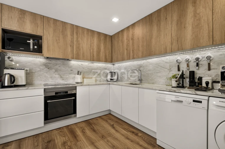 Apartamento T4 para Venda em Queluz e Belas Foto 14