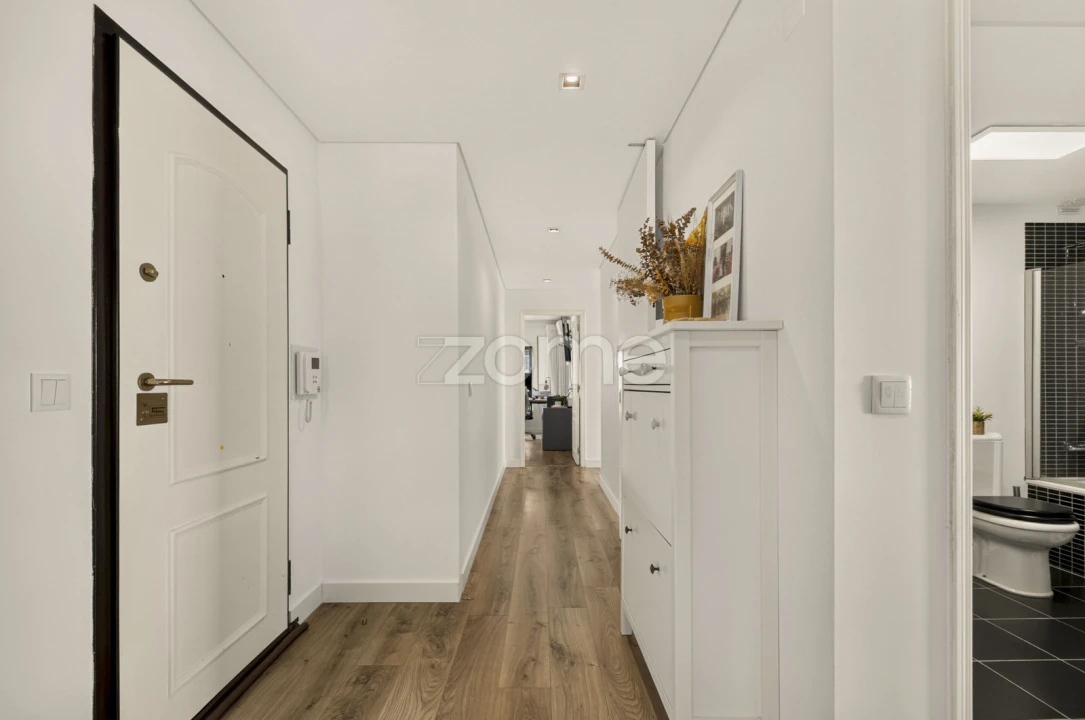 Apartamento T4 para Venda em Queluz e Belas Foto 2