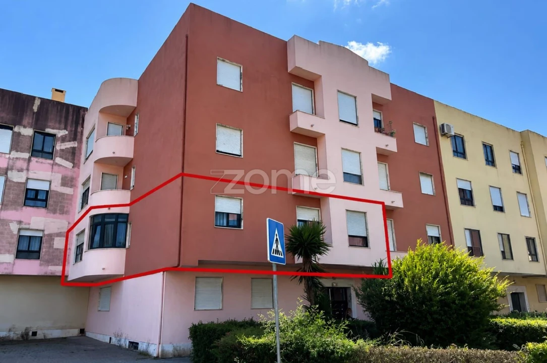 Apartamento T3 para Venda em Algueirão-Mem Martins Foto 14