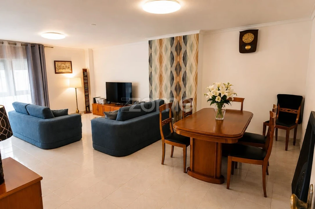 Apartamento T3 para Venda em Algueirão-Mem Martins Foto 1