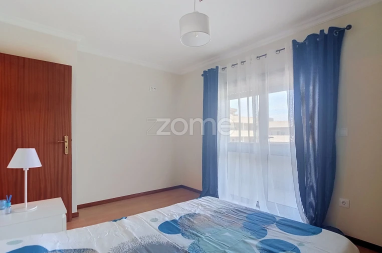 Apartamento T1 para Arrendamento em Tamengos, Aguim e Óis do Bairro Foto 14