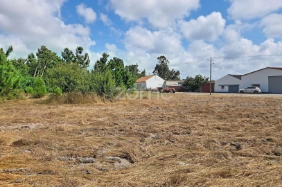 Moradia T1 para Venda em Marinha das Ondas
