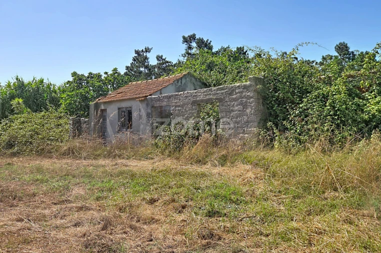 Moradia T1 para Venda em Marinha das Ondas Foto 16