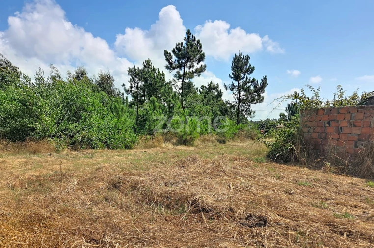 Moradia T1 para Venda em Marinha das Ondas Foto 23