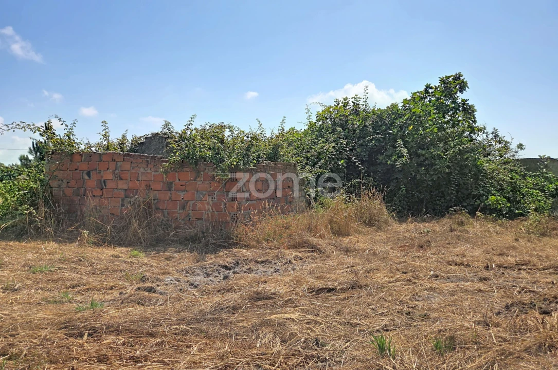 Moradia T1 para Venda em Marinha das Ondas Foto 22