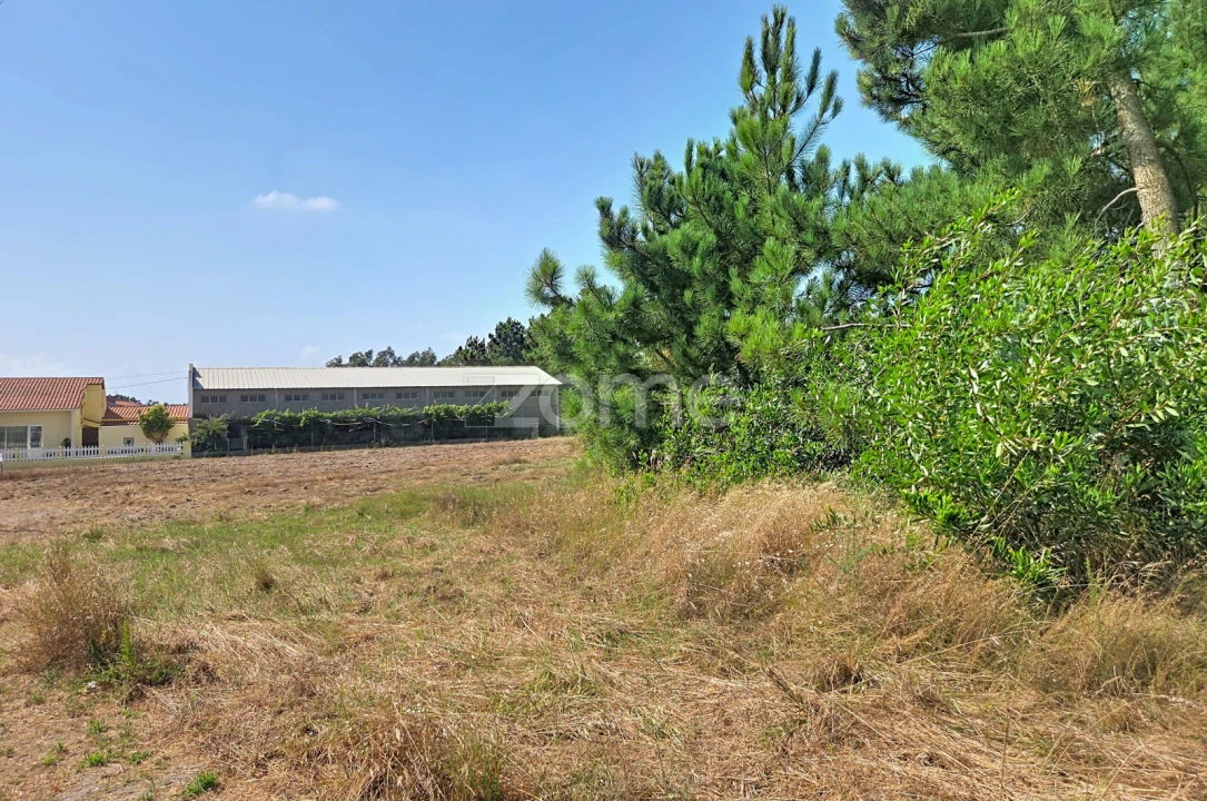 Moradia T1 para Venda em Marinha das Ondas Foto 34